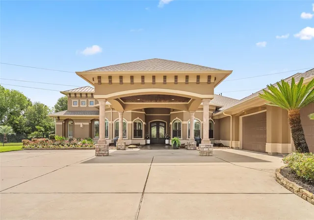 3rd image of 3020 Bridle Path, Friendswood, TX 77546 | MLS# 23116950