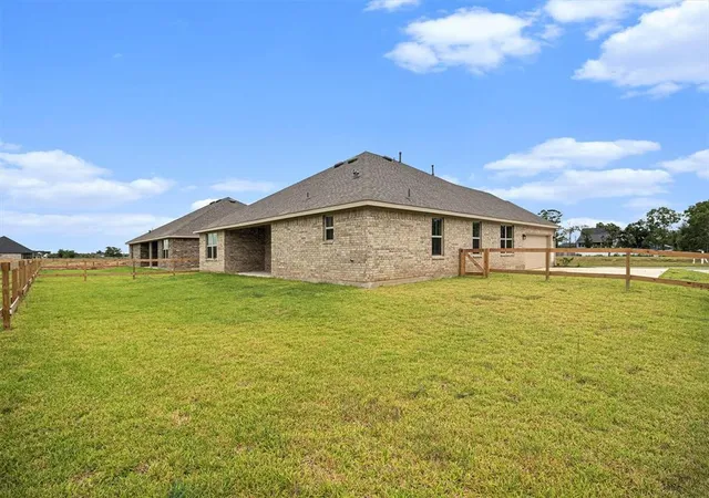 Photo 3 of Sale Pending at 4306 Karam Landing, Dickinson, TX 77539 | MLS# 29218623 | Listing updated on 2026-09-11