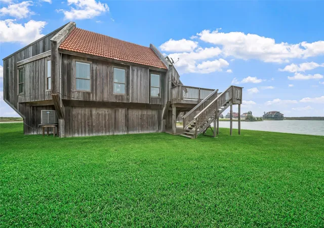Homes for sale in Matagorda, TX | 118 Private Road 640, Matagorda, TX 77457 | MLS# 54759451