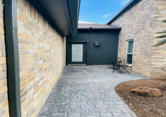 Photo 3 of Single family home for sale at 3007 Whetrock Ln, Sugar Land, TX 77479 | MLS# 74069632 | Listing updated on 2026-07-18