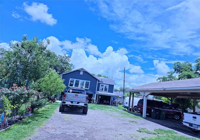 Photo 3 of Single family home for sale at 2413 Lynnfield St, Houston, TX 77093 | MLS# 59111190 | Listing updated on 2026-06-12