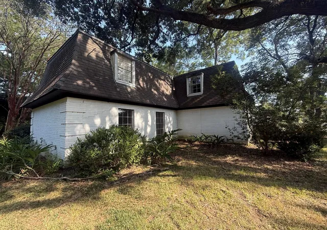 Photo 3 of Single family home for sale at 1701 Monta St, Liberty, TX 77575 | MLS# 57813490 | Listing updated on 2026-09-21