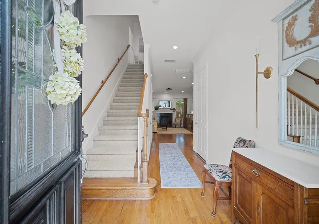 Photo 3 of Townhouse for sale at 1507 Shady Villa Fern, Houston, TX 77055 | MLS# 8867680 | Listing updated on 2026-09-19