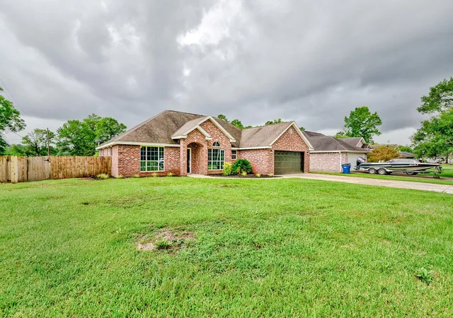 Homes for sale in Vidor, TX | 156 Corbett St, Vidor, TX 77662 | MLS# 59105247