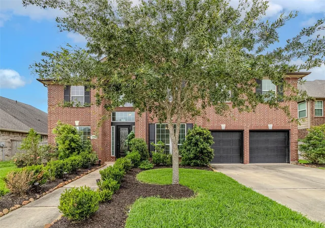3rd image of 2319 Ironwood Pass Dr, Missouri City, TX 77459 | MLS# 57707946