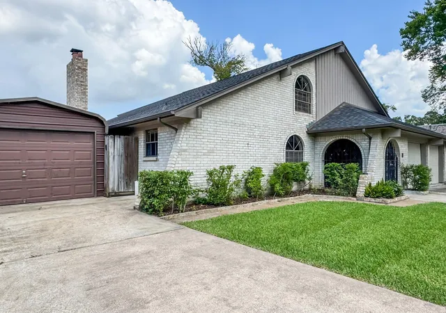 44th image of 3709 Trailwood Dr, Baytown, TX 77521 | MLS# 83910878