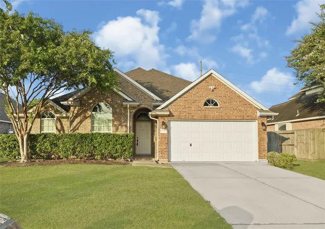 1st image of 15914 Maplewick Dr, Tomball, TX 77377 | MLS# 82325090
