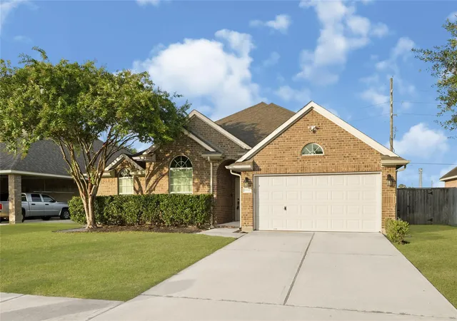 2nd image of 15914 Maplewick Dr, Tomball, TX 77377 | MLS# 82325090
