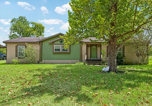 Photo 3 of Sale Pending at 920 Crosby Dayton Rd, Crosby, TX 77532 | MLS# 73040629 | Listing updated on 2026-09-08