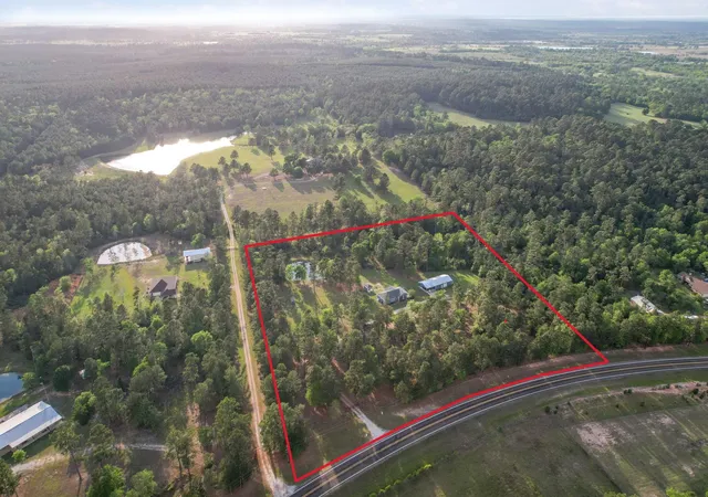 1st image of 94 Fm 3179 Rd, Huntsville, TX 77340 | MLS# 42370580