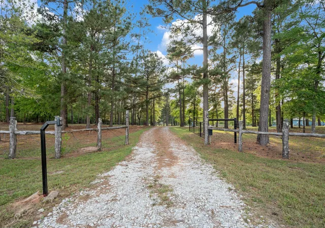 2nd image of 94 Fm 3179 Rd, Huntsville, TX 77340 | MLS# 42370580