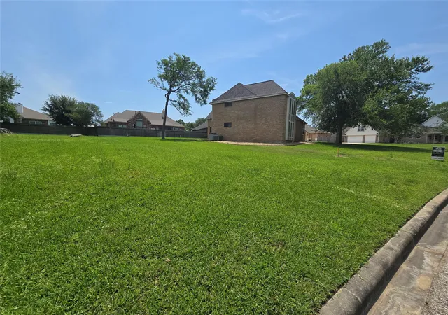 2nd image of 7244 Edgewater Dr, Willis, TX 77318 | MLS# 50958631