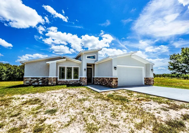 Single family home for sale at 31 Chandlers Wy, Huntsville, TX 77320 | MLS# 61269720 | Listing updated on 2026-10-10