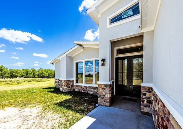 Single family home for sale at 31 Chandlers Wy, Huntsville, TX 77320 | MLS# 61269720 | Listing updated on 2026-10-10
