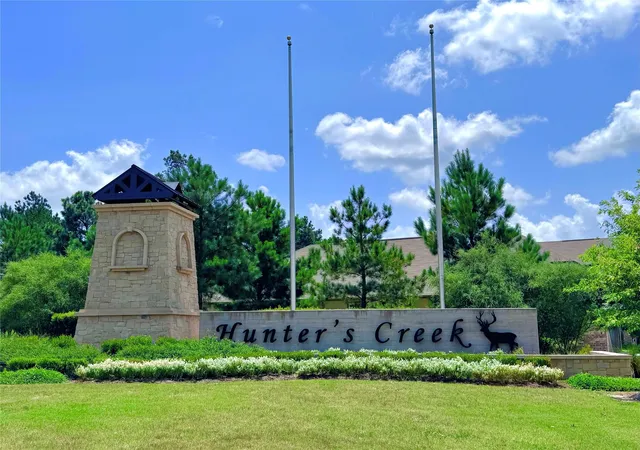 2nd image of 303 Black Bear Dr, Huntsville, TX 77320 | MLS# 2957396
