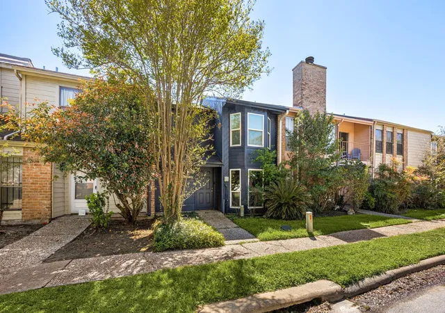 3rd image of 11229 Briar Forest Dr, Houston, TX 77042 | MLS# 69990653