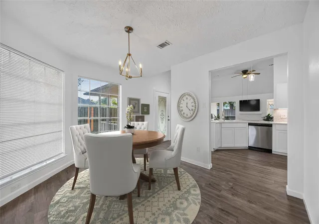 Photo 4 of Single family home for sale at 10727 Kentington Oak Dr, Humble, TX 77396 | MLS# 26119690 | Listing updated on 2026-09-15