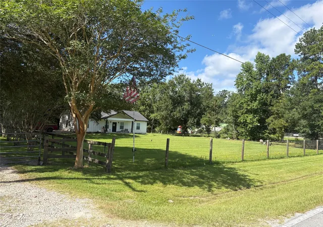 Photo 2 of Single family home for sale at 99 Hickory Ridge Dr #D, Huffman, TX 77336 | MLS# 94035621 | Listing updated on 2026-10-05