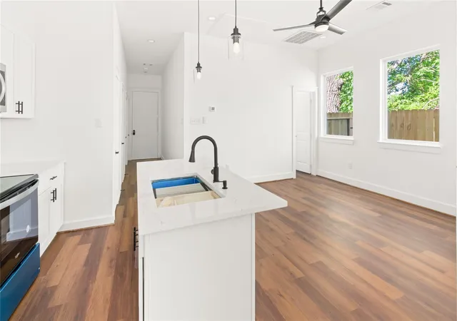 4th image of 3940 Davenport St #A, Houston, TX 77051 | MLS# 72299928