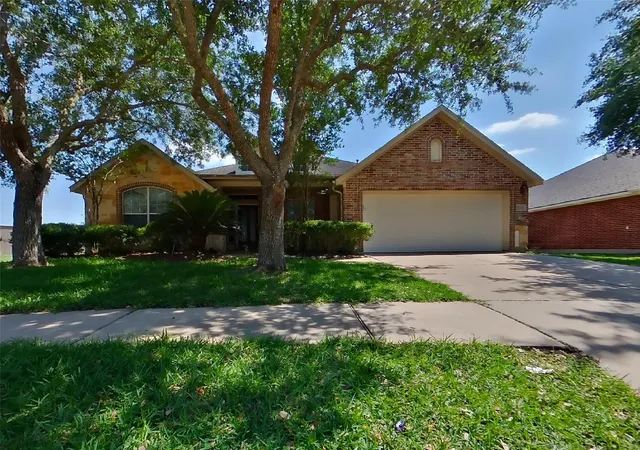 1st image of 5705 Emerald Brook Ln, League City, TX 77573 | MLS# 89085710