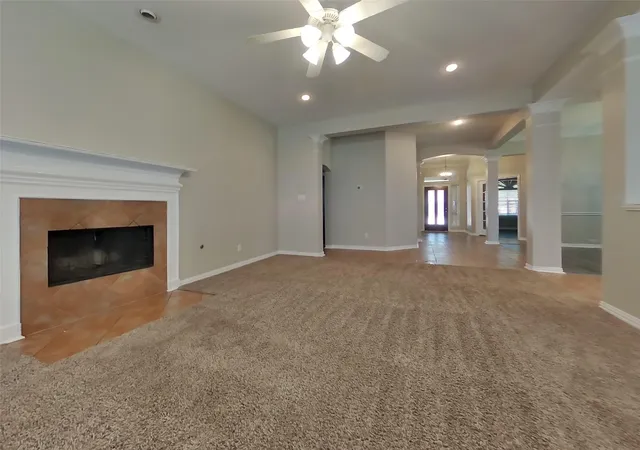 3rd image of 5705 Emerald Brook Ln, League City, TX 77573 | MLS# 89085710