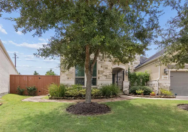 2nd image of 3430 Dover Valley Dr, Houston, TX 77059 | MLS# 68926490