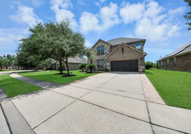 Photo 2 of Single family home for sale at 8519 E Windhaven Ter Trl, Cypress, TX 77433 | MLS# 77698001 | Listing updated on 2026-09-20