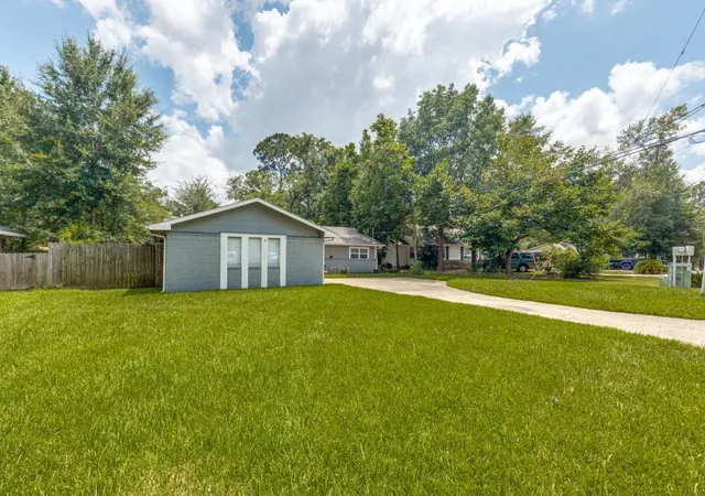Homes for sale in Conroe, TX | 407 Lilly Blvd, Conroe, TX 77301 | MLS# 12228947
