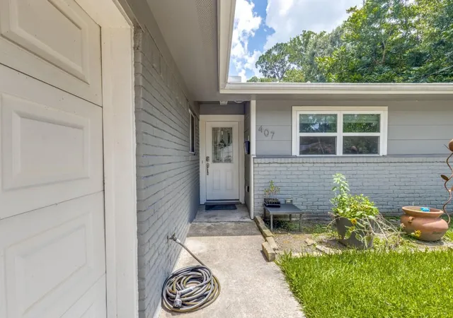 Homes for sale in Conroe, TX | 407 Lilly Blvd, Conroe, TX 77301 | MLS# 12228947