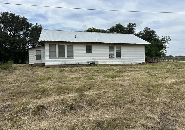 3rd image of 7301 Cr 321, Blanket, TX 76432 | MLS# 89552830