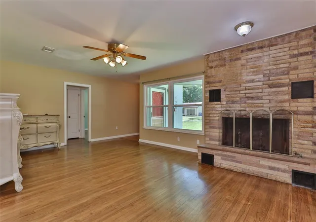 5th image of 1202 Mac Dr, Sweeny, TX 77480 | MLS# 3989007