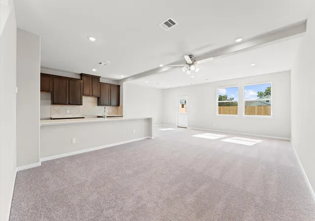 5th image of 1369 S Mixander Wy S, La Porte, TX 77571 | MLS# 90339853