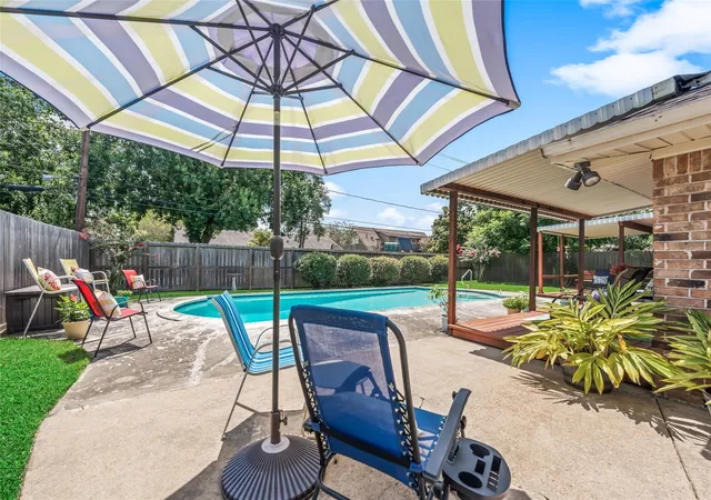 5th image of 2111 Willow Blvd, Pearland, TX 77581 | MLS# 80142859