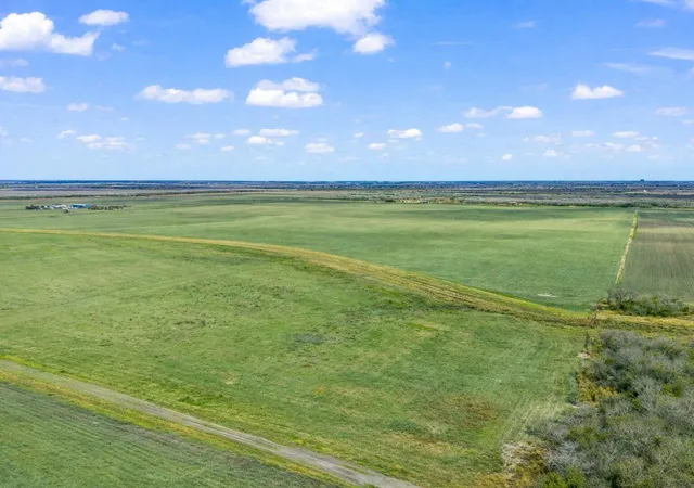 Homes for sale in Sinton, TX | 15213 Fm 1945, Sinton, TX 78387 | MLS# 17395496