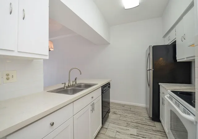 4th image of 2475 Underwood St #391, Houston, TX 77030 | MLS# 48368786