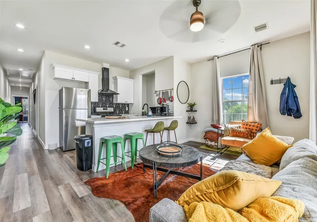 Photo 3 of Multi family home for sale at 7119 Palestine St, Houston, TX 77020 | MLS# 19471996 | Listing updated on 2026-09-12