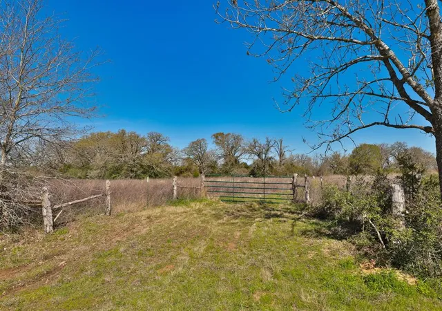 Photo 3 of Sale Pending at 21100 Telephone Rd, Hempstead, TX 77445 | MLS# 81645915 | Listing updated on 2026-08-06