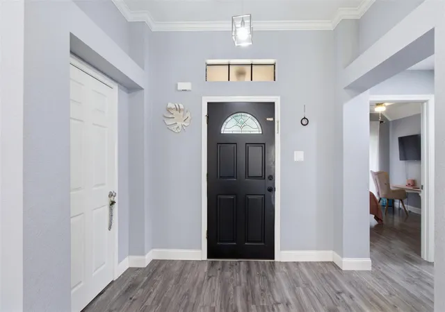 Photo 4 of Sale Pending at 712 Manor Dr, Angleton, TX 77515 | MLS# 62768124 | Listing updated on 2026-09-19