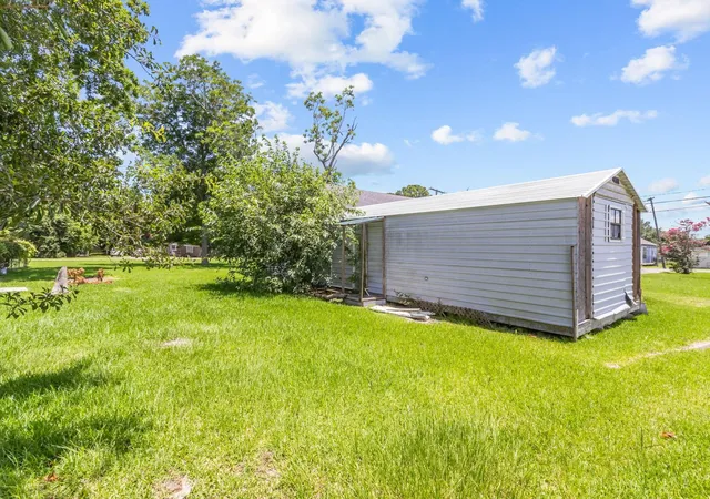 Homes for sale in Groves, TX | 5010 Wilson St, Groves, TX 77619 | MLS# 59604079