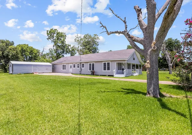 Homes for sale in Groves, TX | 5010 Wilson St, Groves, TX 77619 | MLS# 59604079