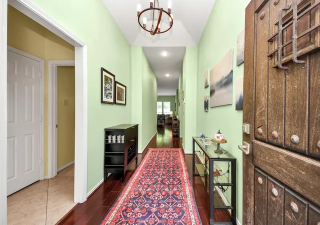 Photo 3 of Single family home for sale at 5115 Carson Hl Ln, Houston, TX 77092 | MLS# 10899206 | Listing updated on 2026-09-12