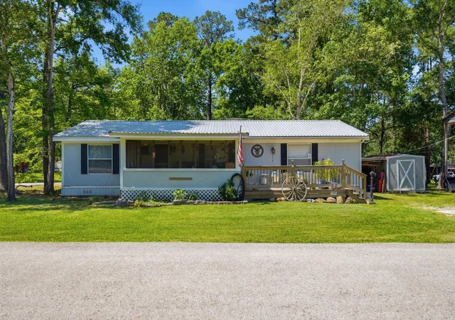 1st image of 199 Apple Tree, Livingston, TX 77351 | MLS# 83081842