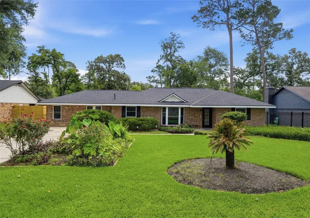 4th image of 1302 Chestnut Ridge Rd, Kingwood, TX 77339 | MLS# 31611177