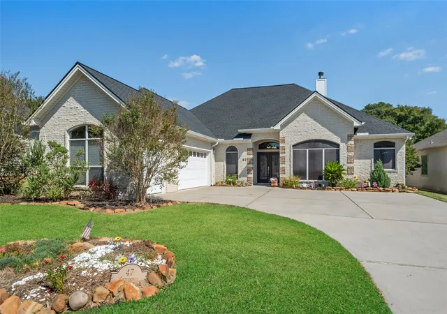 Photo 1 of Single family home for sale at 47 Cloverdale Ct, Montgomery, TX 77356 | MLS# 76347181 | Listing updated on 2026-09-11