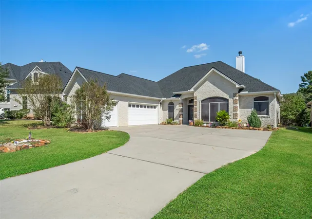 Photo 3 of Single family home for sale at 47 Cloverdale Ct, Montgomery, TX 77356 | MLS# 76347181 | Listing updated on 2026-09-11
