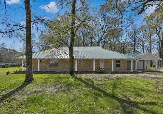 1st image of 121 Magnolia Blvd, New Caney, TX 77357 | MLS# 83270526