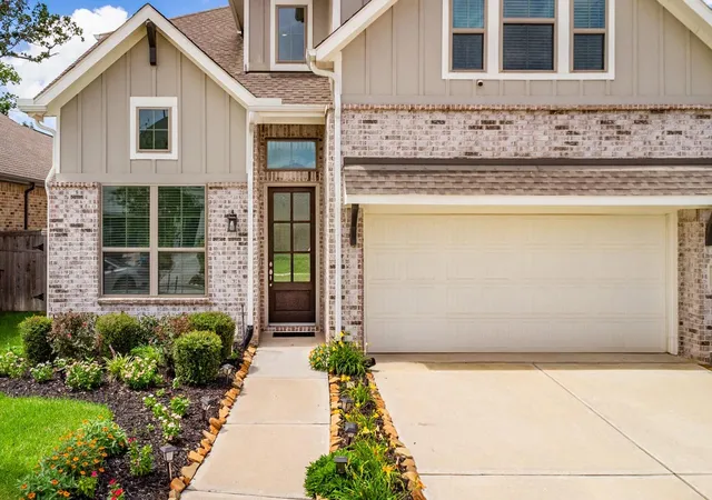 2nd image of 10719 Blossom River Dr, Missouri City, TX 77459 | MLS# 71374979