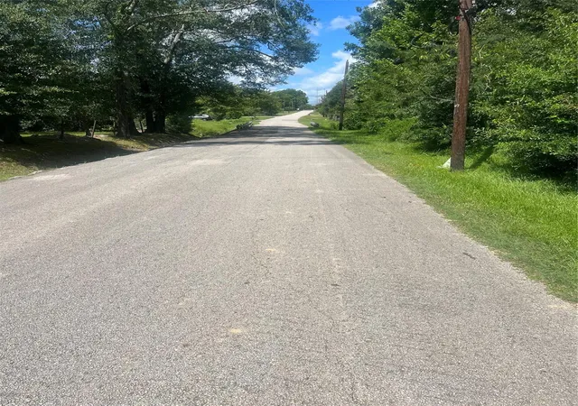 Photo 2 of Land for sale at 1001 Avenue E, Conroe, TX 77301 | MLS# 91856725 | Listing updated on 2026-07-13