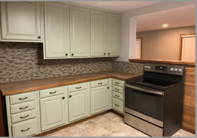 4th image of 27138 S Oak Creek Dr, Splendora, TX 77372 | MLS# 68940700
