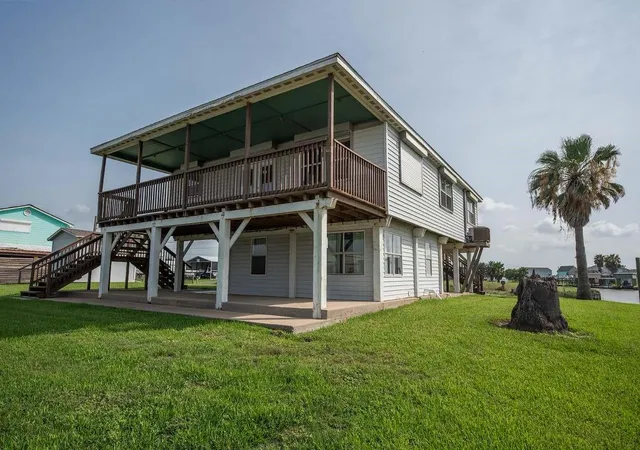 Homes for sale in Sargent, TX | 1304 County Road 202, Sargent, TX 77414 | MLS# 2462165